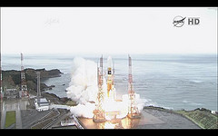 NASA TVより、打上げの瞬間の画面
